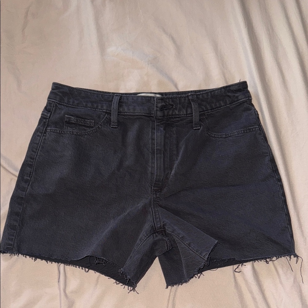Universal Thread Black Frayed-Hem Denim Shorts